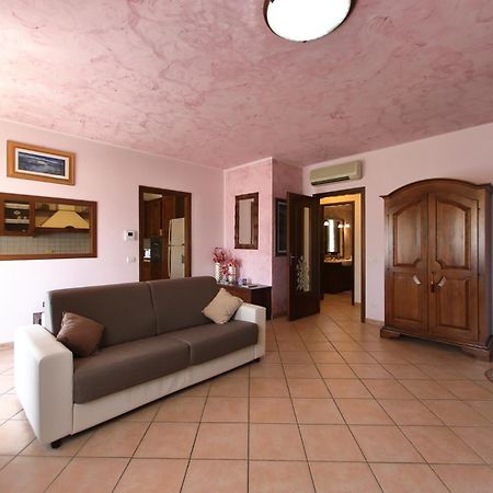 Residenza Franca Villa Valeggio sul Mincio Luaran gambar