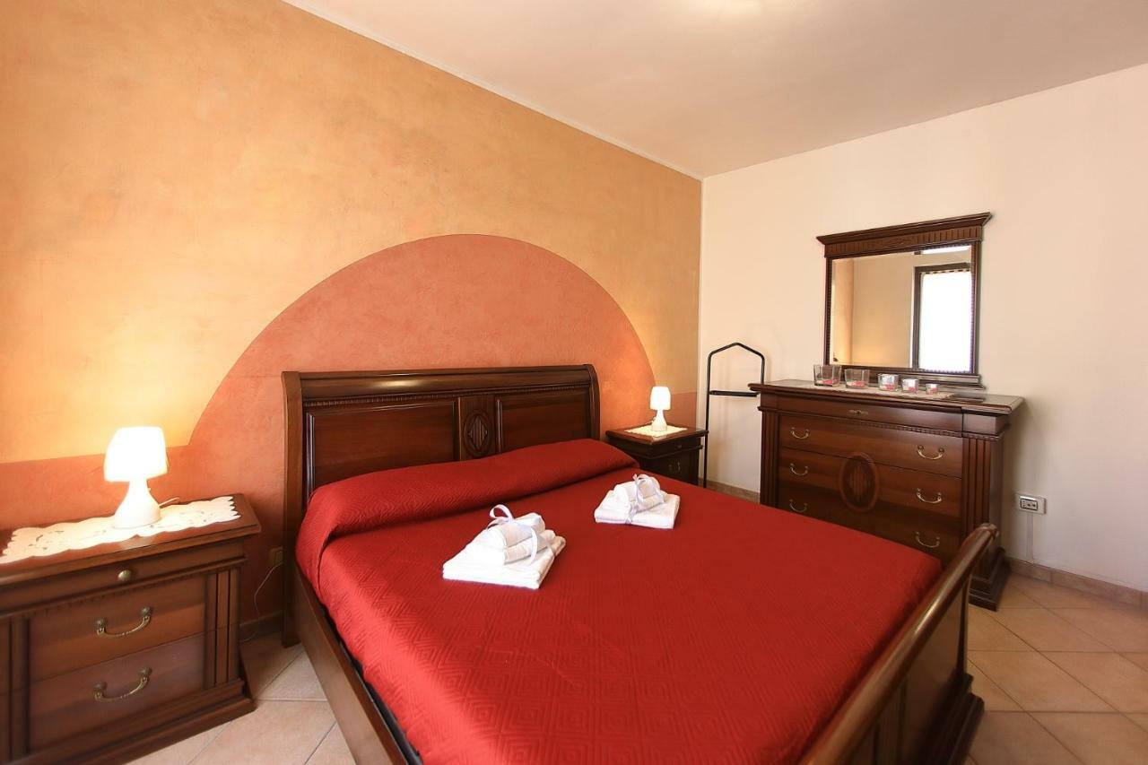 Residenza Franca Villa Valeggio sul Mincio Luaran gambar