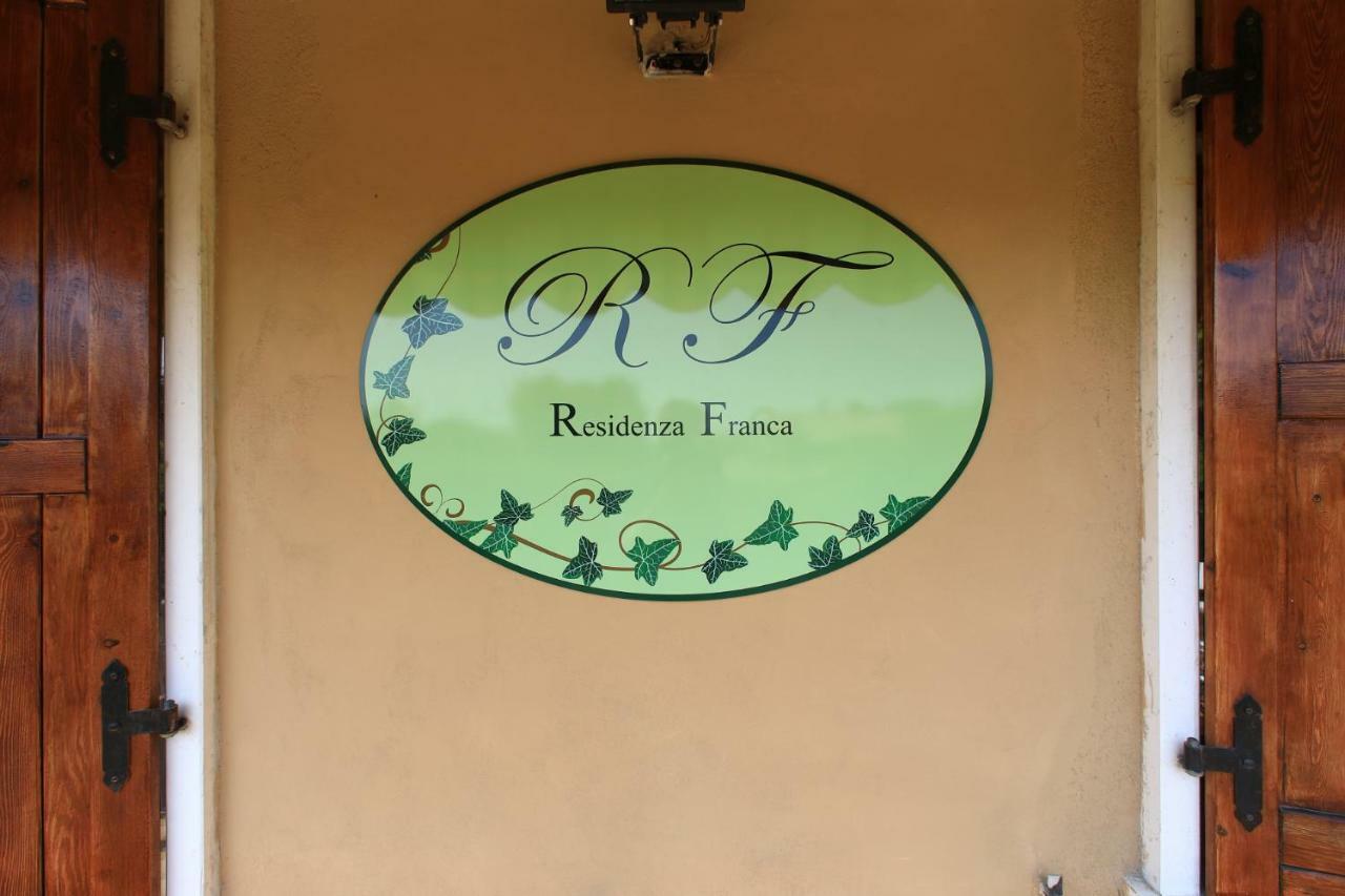 Residenza Franca Villa Valeggio sul Mincio Luaran gambar