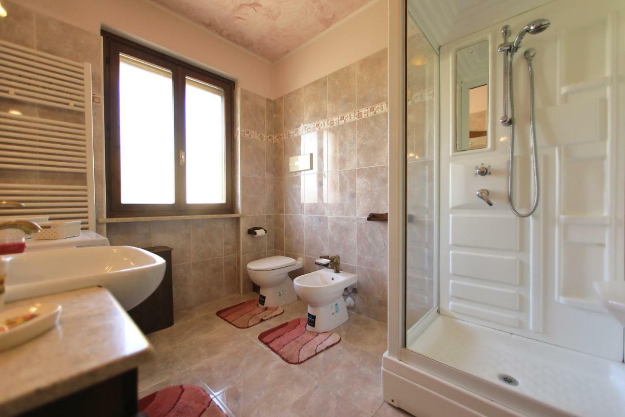 Residenza Franca Villa Valeggio sul Mincio Luaran gambar