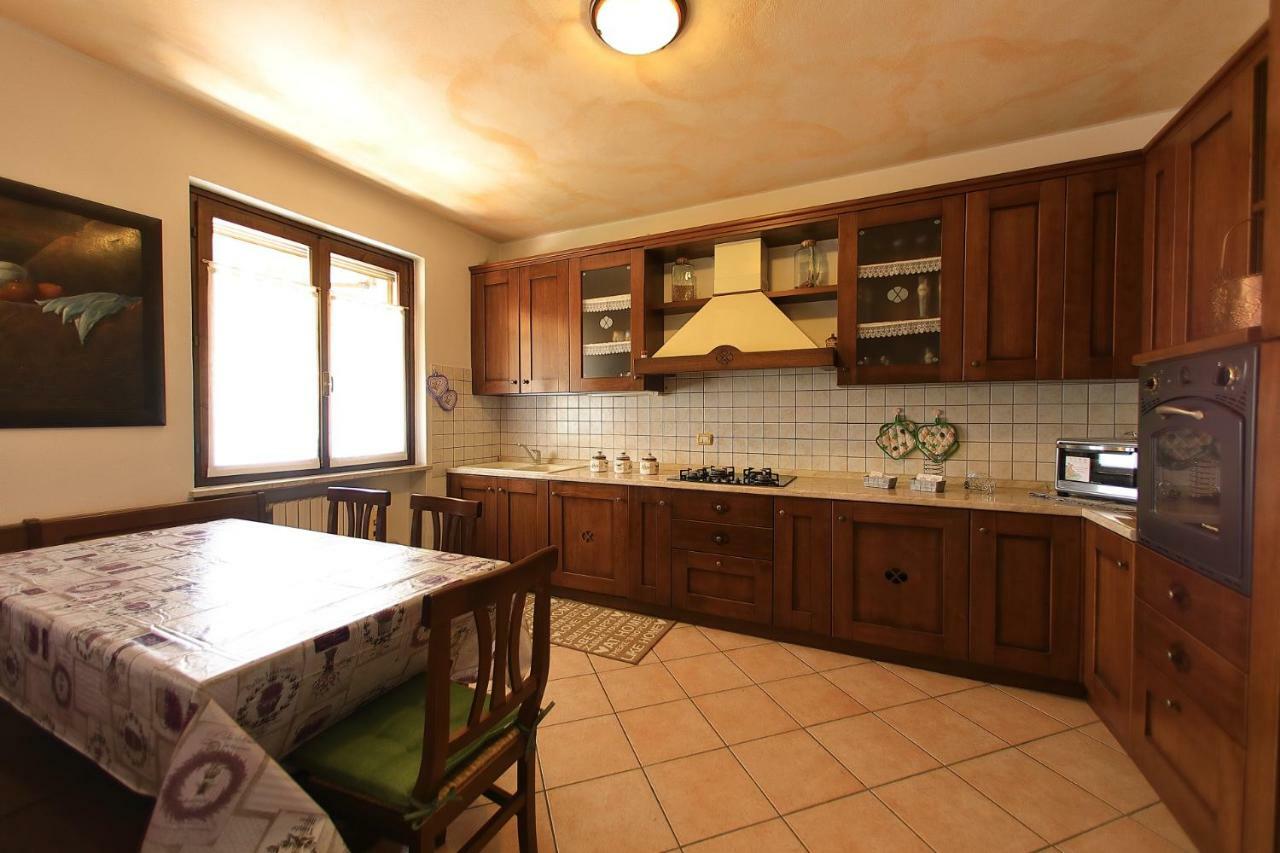 Residenza Franca Villa Valeggio sul Mincio Luaran gambar